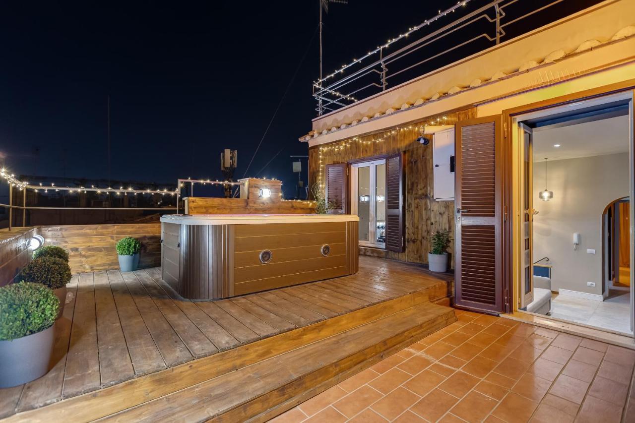 Vivilo Roma Trevi - Luxury Experience - Private Jacuzzi On Terrace - Insane View Hotel Kültér fotó